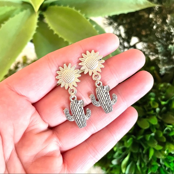 Silver Flower Cactus Earrings - Picture 2 of 4